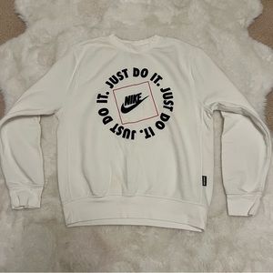 Nike crewneck